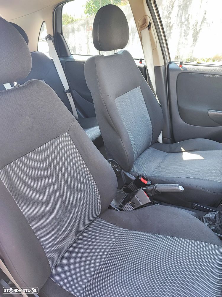 Opel Corsa 1.2 Twinport Silver - 7