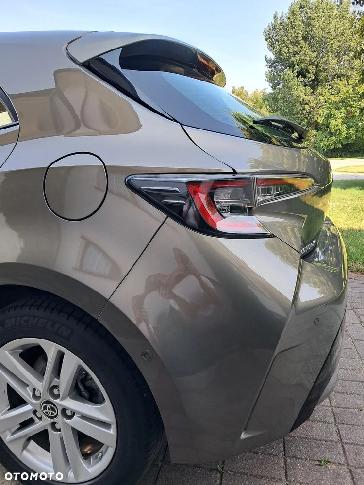 Toyota Corolla - 21