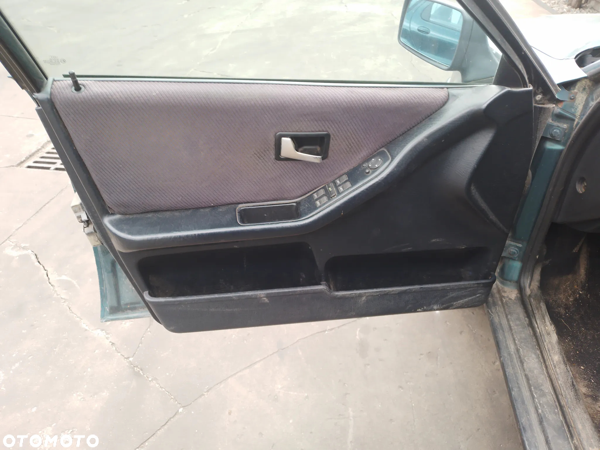 AUDI 80 B4 2.0 ABT KOLOR LZ6P  KLAPKA WLEWU PALIWA - 21