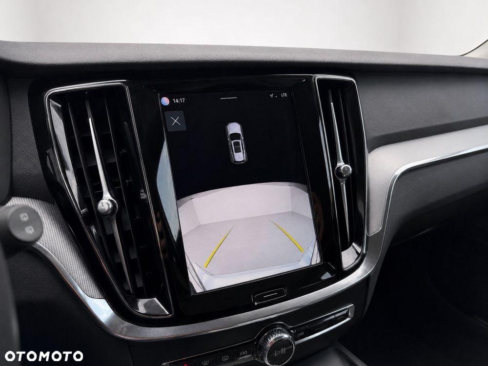 Volvo V60 Cross Country B4 D AWD Geartronic - 20