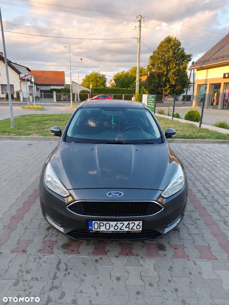 Ford Focus 1.6 Titanium - 2