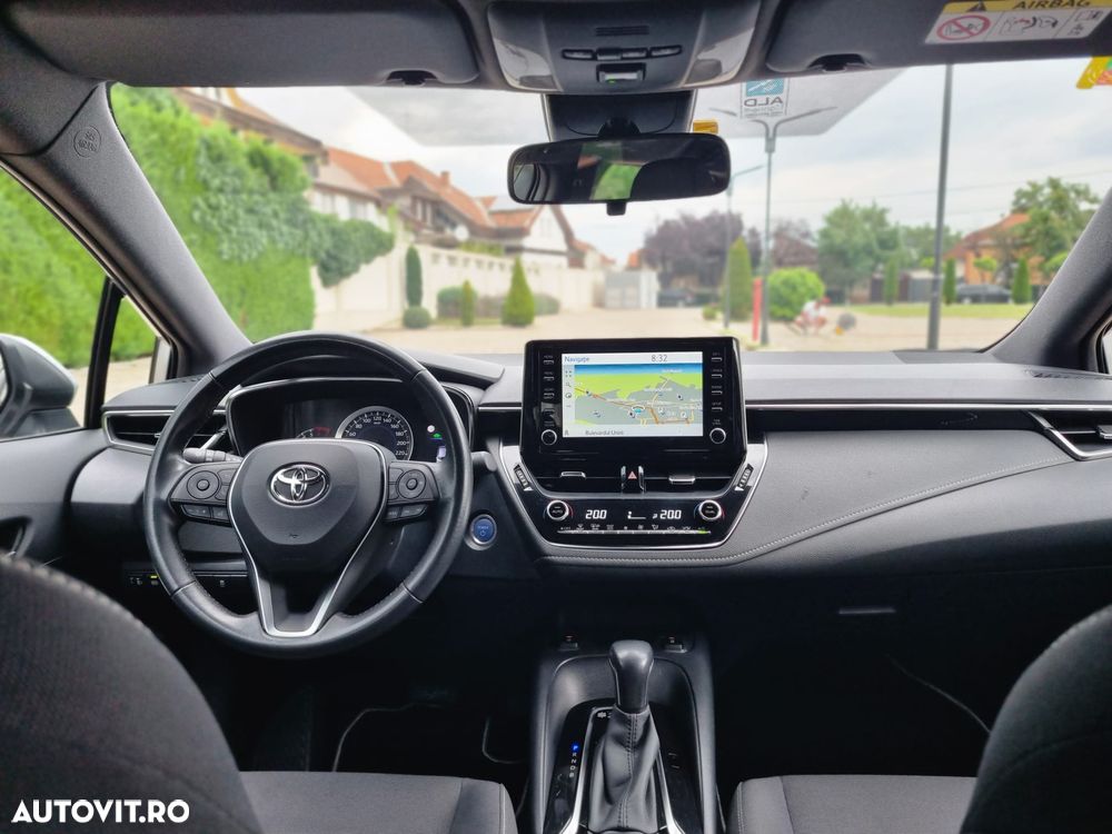 Toyota Corolla 1.8 HSD Dynamic - 16