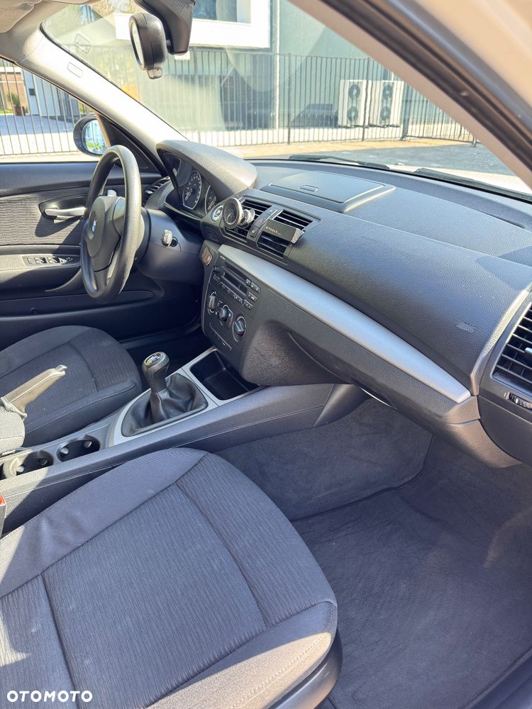 BMW Seria 1 116i - 12