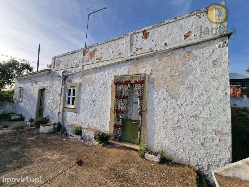 Quinta com 16.407 m2 de terreno e moradia por recuperar, com vista mar - Grande imagem: 4/19