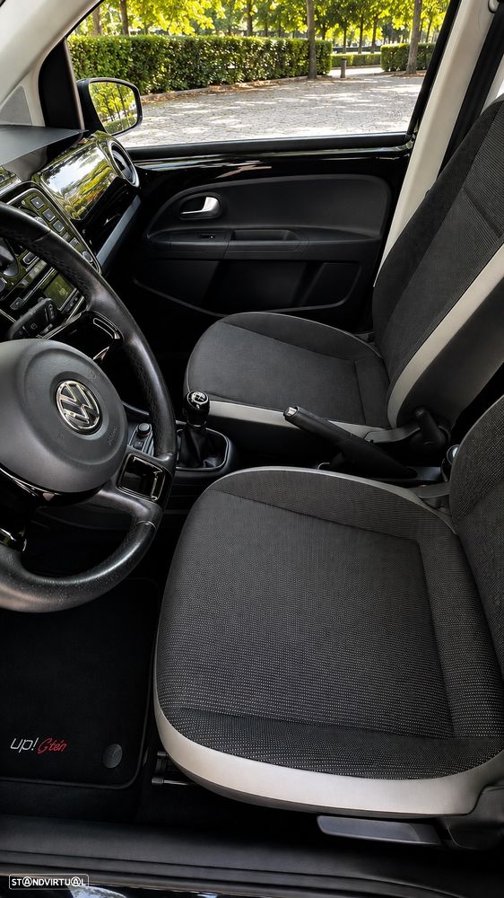 VW Up! 1.0 BlueMotion High - 12