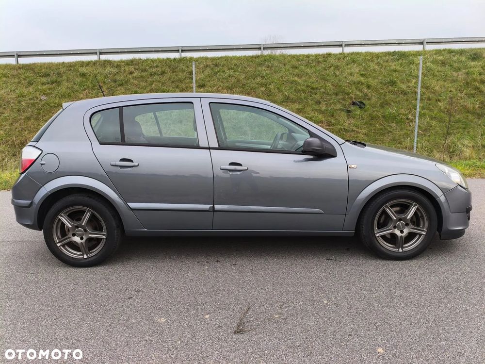 Opel Astra 1.6 Edition - 4