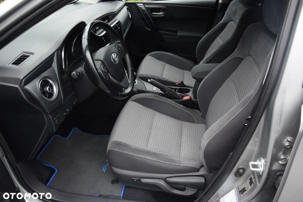 Toyota Auris - 3