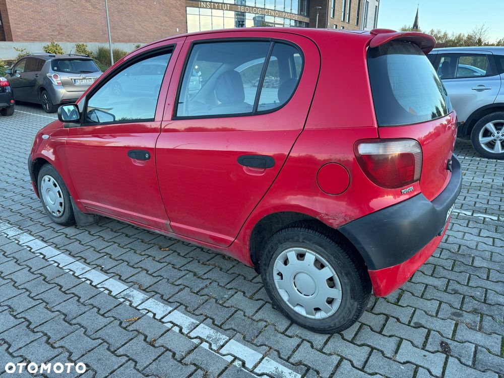 Toyota Yaris 1.0 Luna - 4
