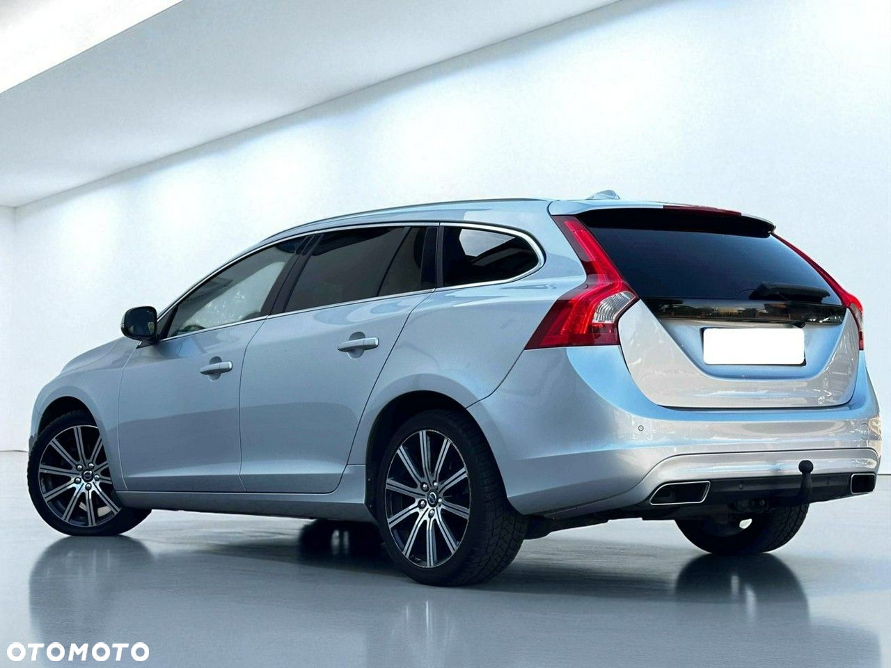 Volvo V60 D4 Geartronic Summum - 14