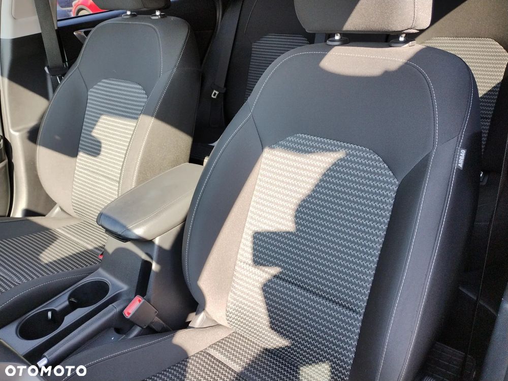Kia XCeed 1.5 T-GDI M DCT - 12