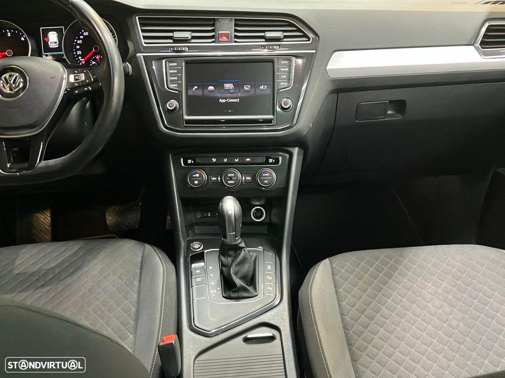 VW Tiguan - 10