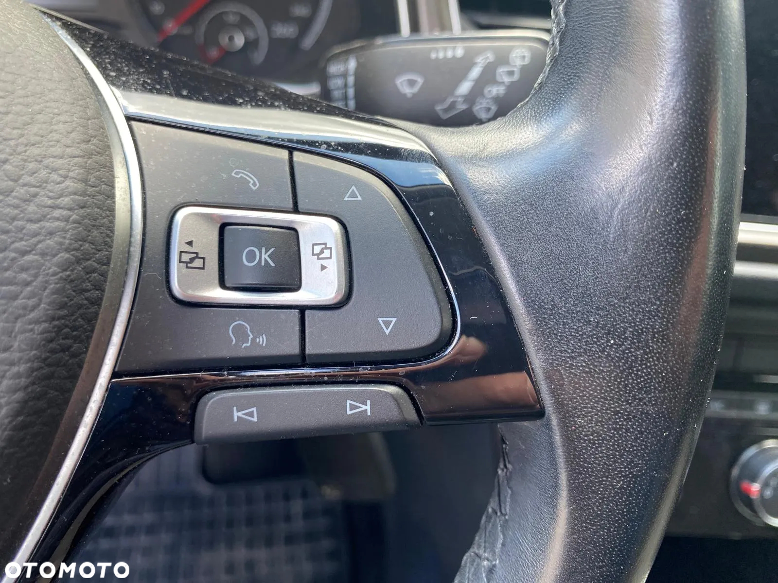 Volkswagen T-Roc 1.0 TSI Special Edition - 37
