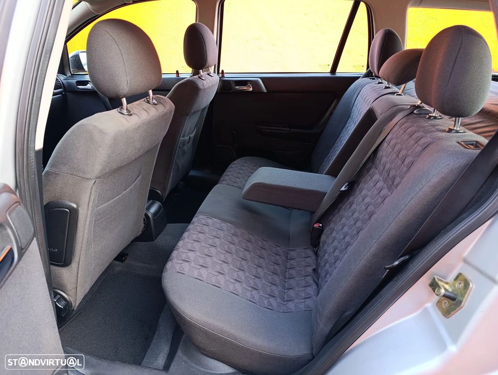 Opel Astra Caravan 1.2 Club - 10