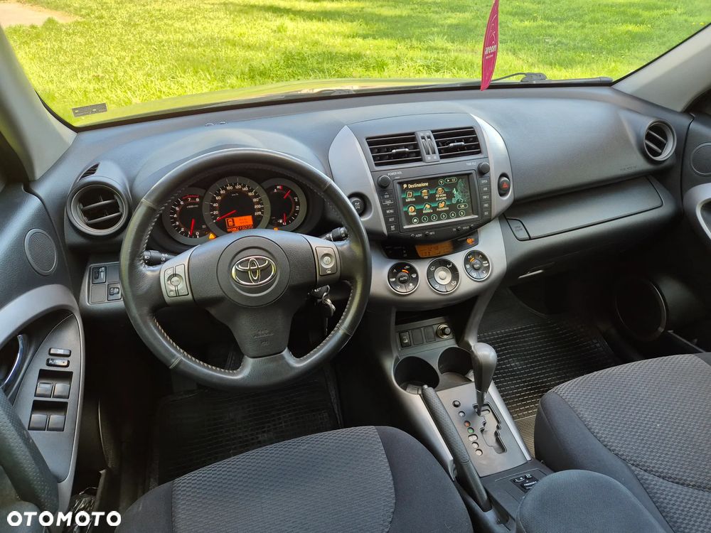 Toyota RAV4 2.0 4x4 Automatik Sol - 25