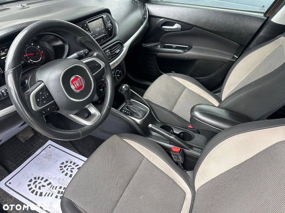 Fiat Tipo 1.6 E-Torq 16v Easy - 16