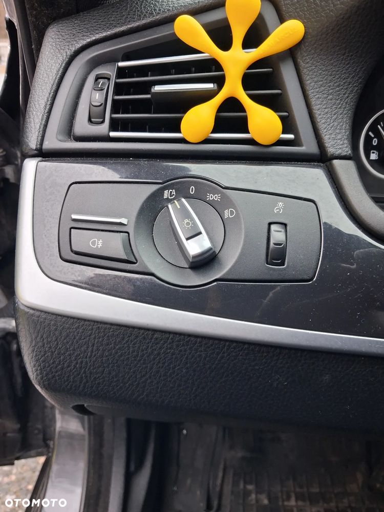 BMW Seria 5 518d Modern Line - 23