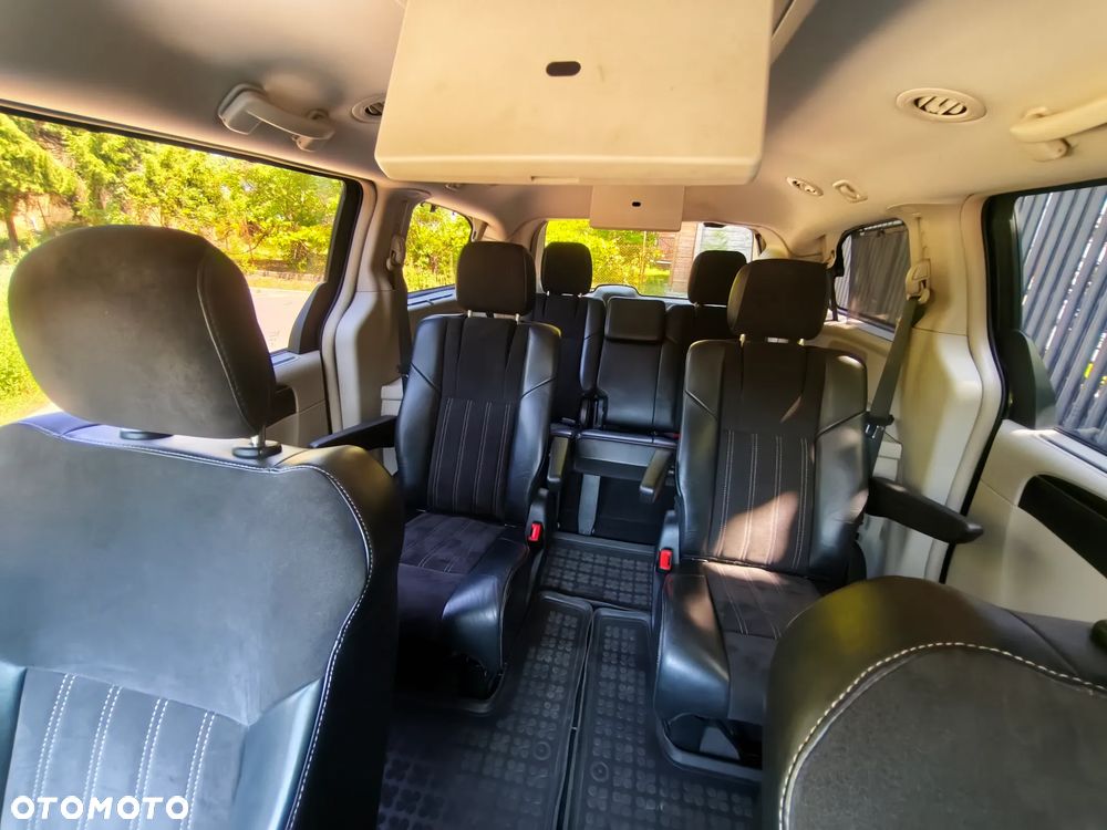 Lancia Voyager 3.6 Platinum - 20