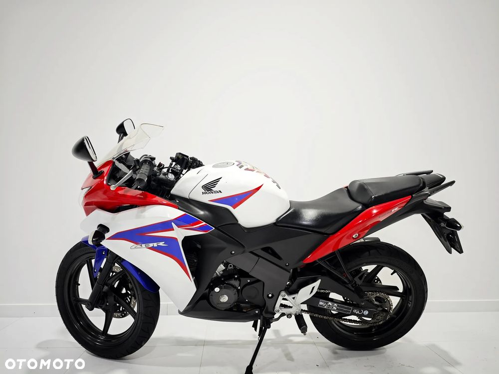 Honda CBR - 4