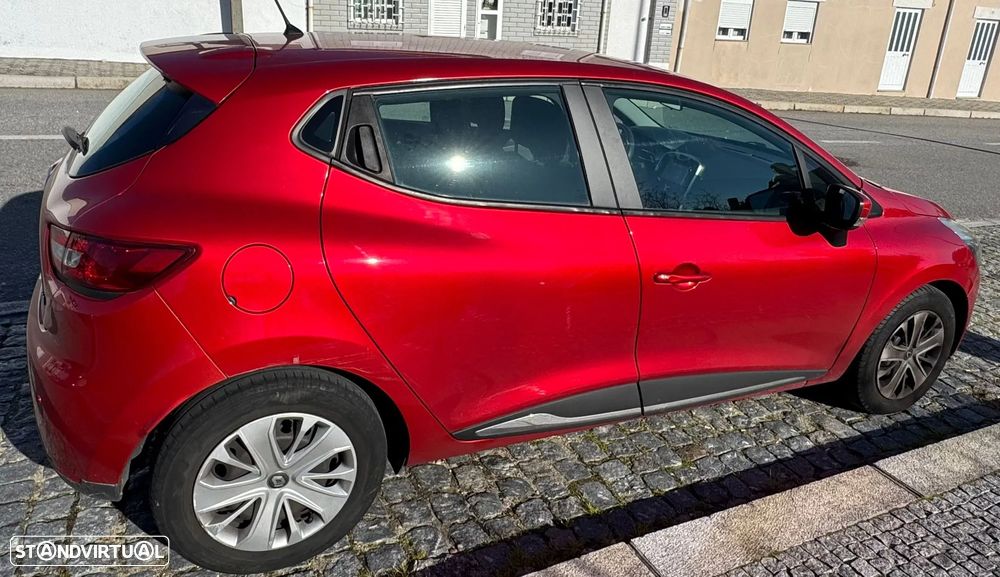 Renault Clio 1.5 dCi Comfort - 13