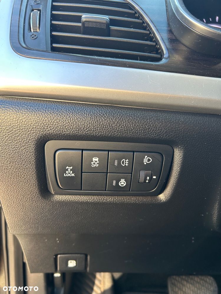 SsangYong/KGM Korando 2.0 E-XDi DPF 4WD Automatik Quartz - 15