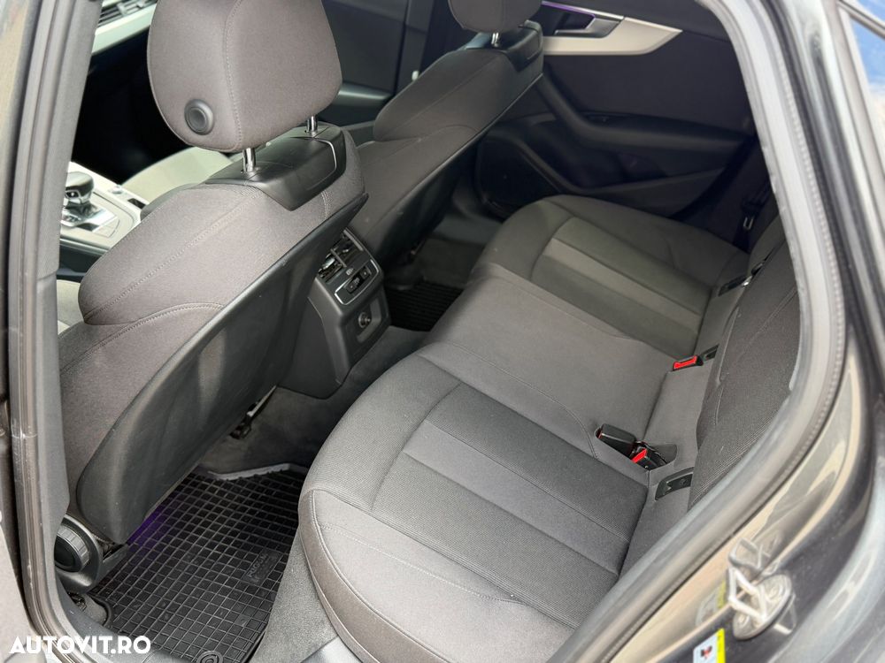 Audi A4 40 TFSI MHEV S tronic S Line - 24