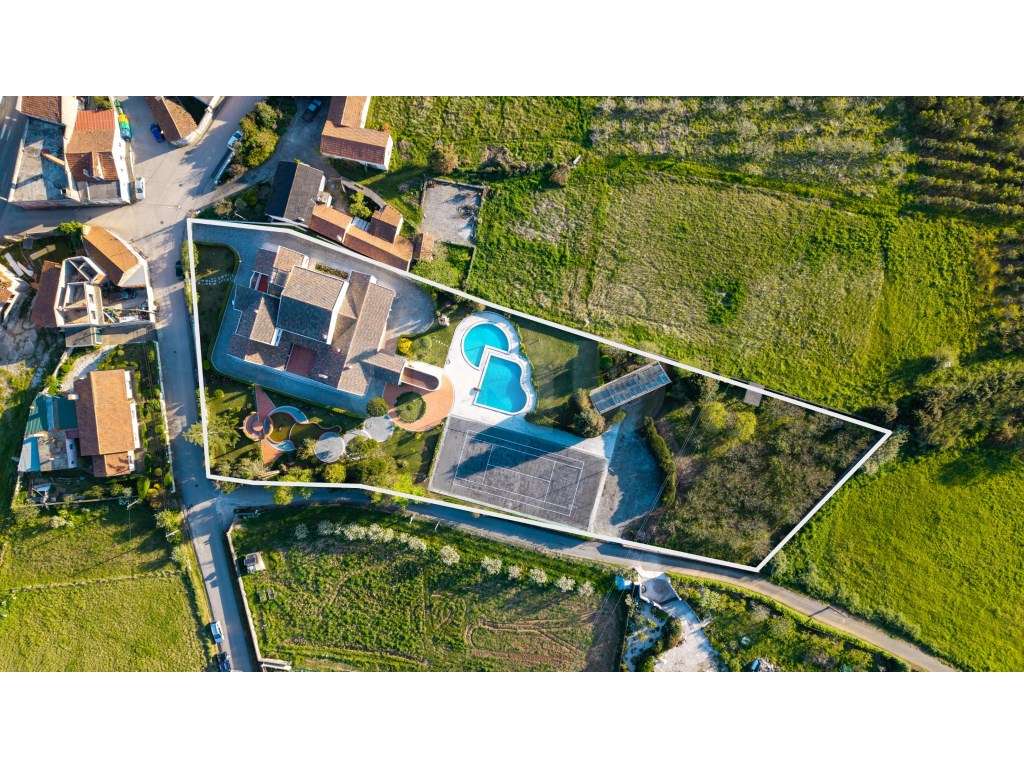 Moradia de Luxo com Piscina, Lago, Campo de Ténis e Licença de Aloj... - Grande imagem: 2/60