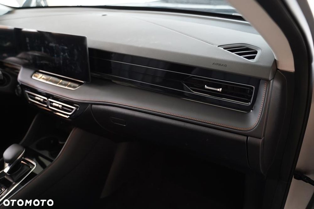 MG HS 1.5T HEV+ Exclusive - 25