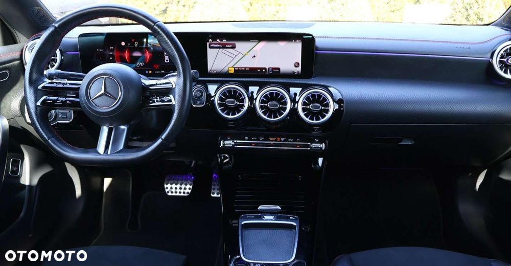 Mercedes-Benz CLA - 18