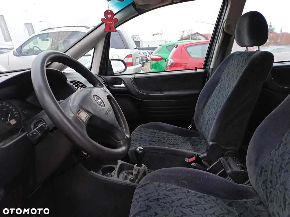 Opel Zafira - 8