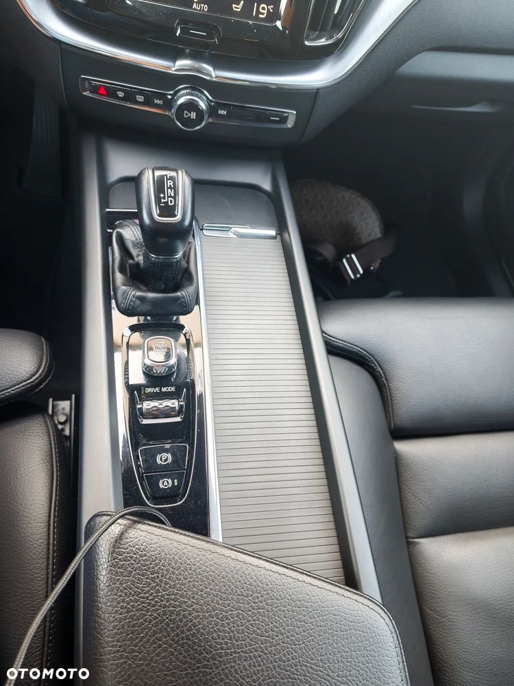 Volvo XC 60 - 19