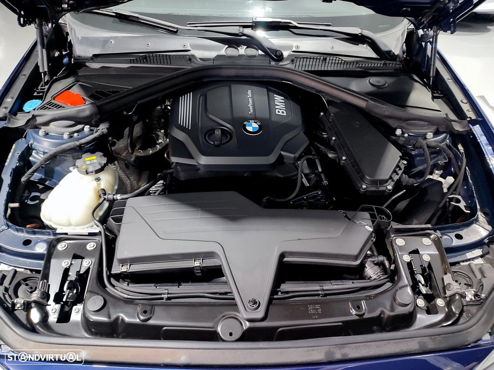 BMW 116 d EDynamics Advantage - 31