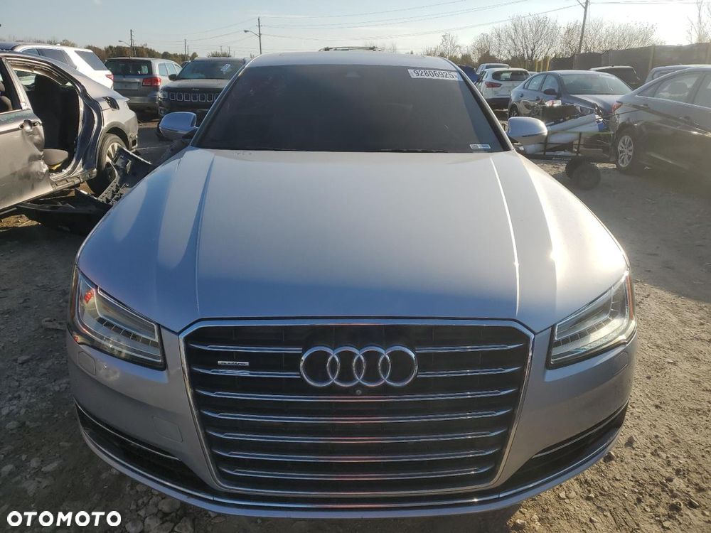 Audi A8 - 3