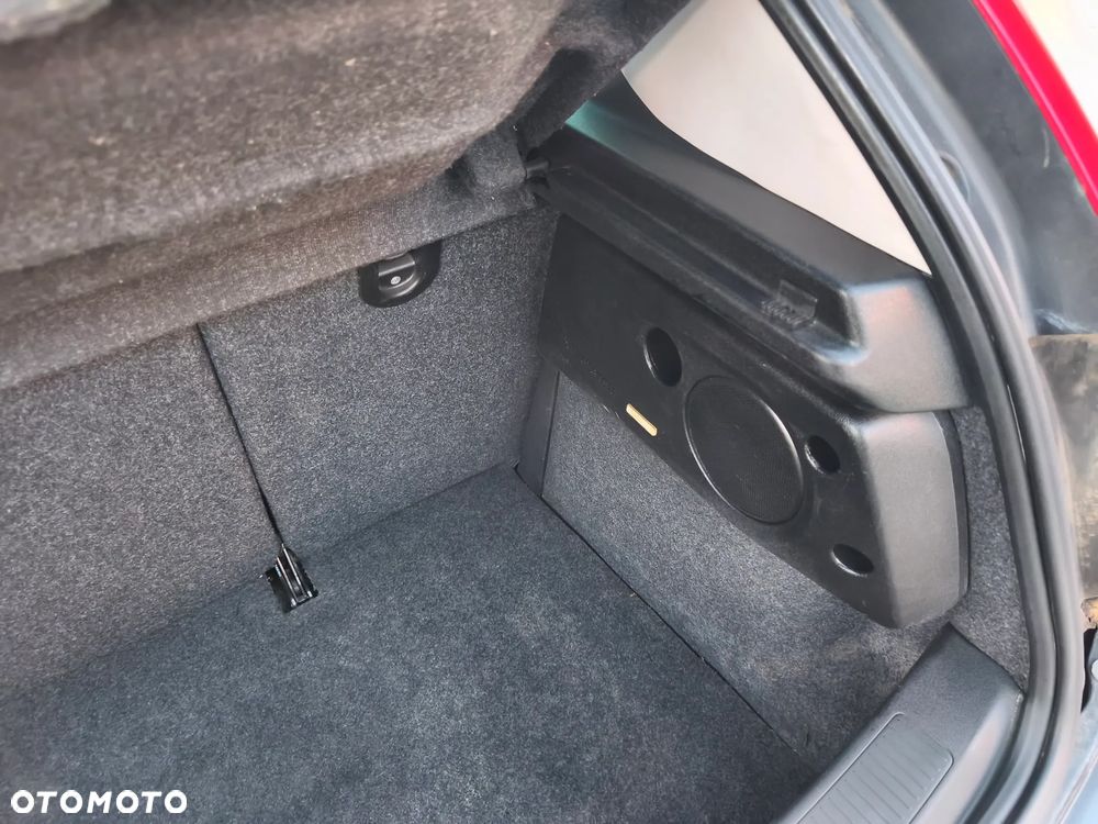 Fiat Punto 1.4 16V Dynamic - 33