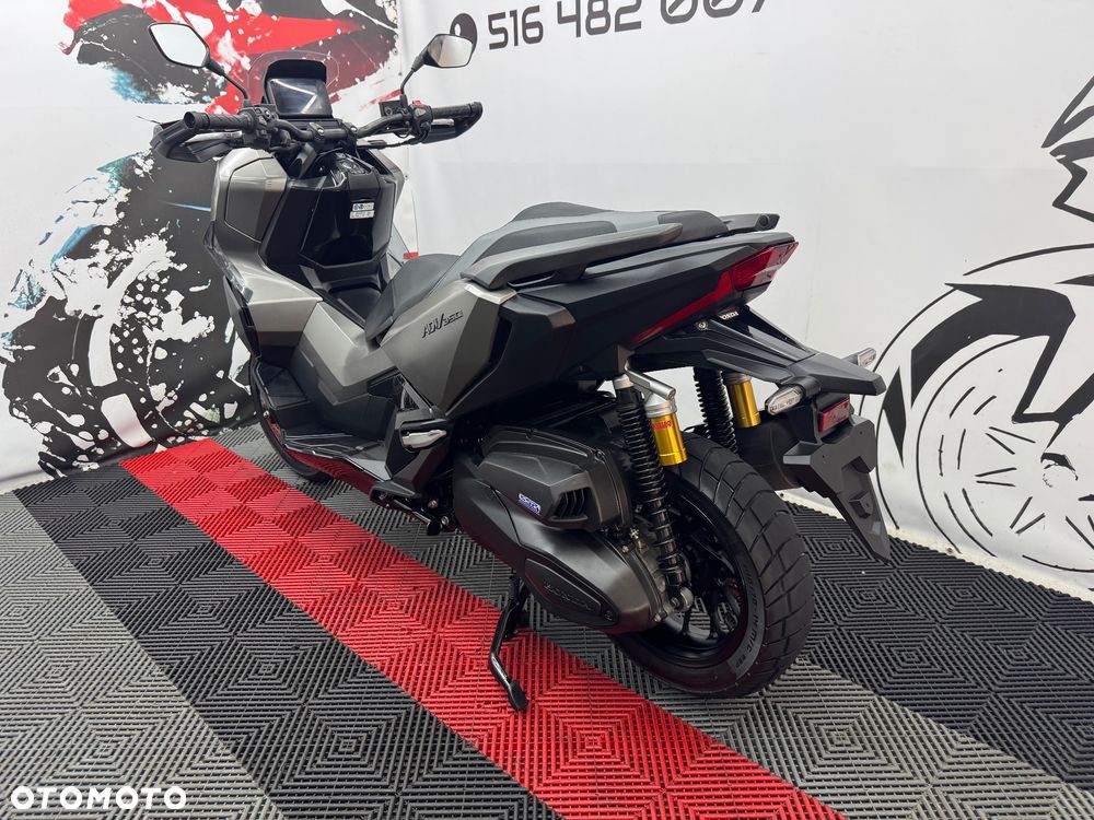 Honda ADV350 - 6