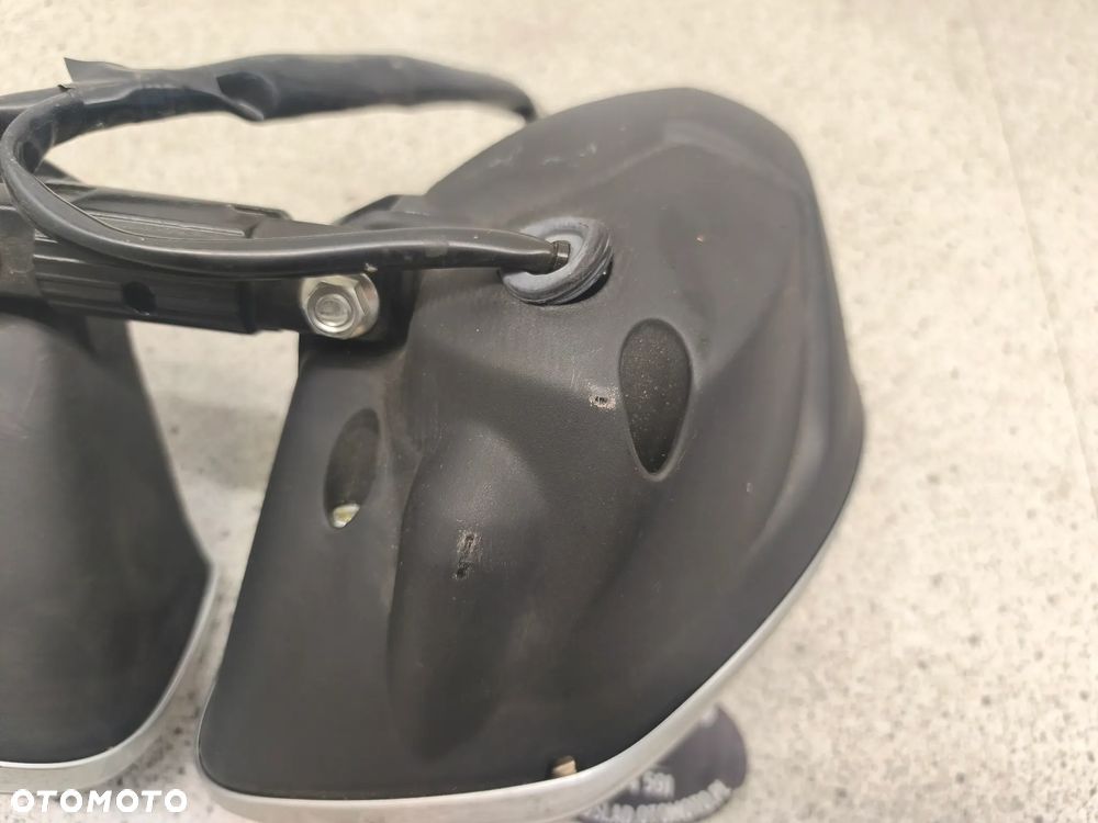 Lampa przód, przednia, reflektor Triumph Street Triple 675 - 17