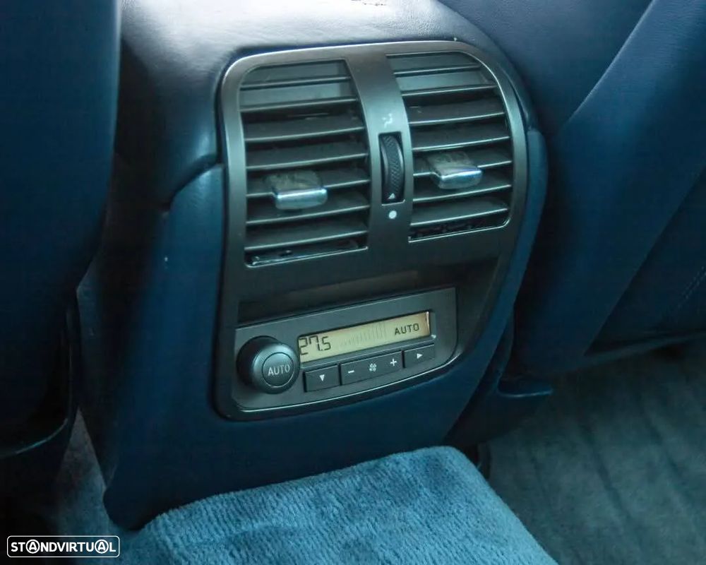 Lancia Thesis 2.0 20v Turbo - 9