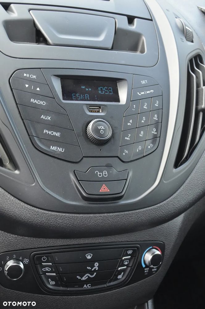 Ford transit-courier - 16