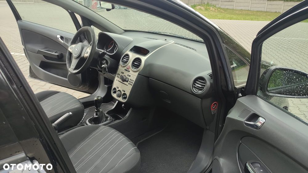 Opel Corsa 1.2 16V - 18