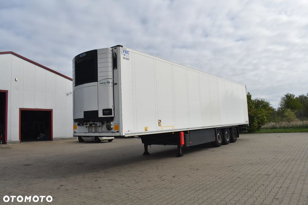 Schmitz Cargobull SKO 24 - 2