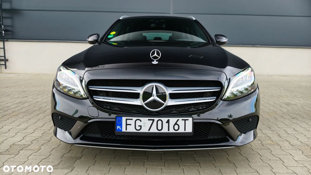 Mercedes-Benz Klasa C 220 d 9G-TRONIC Avantgarde - 3