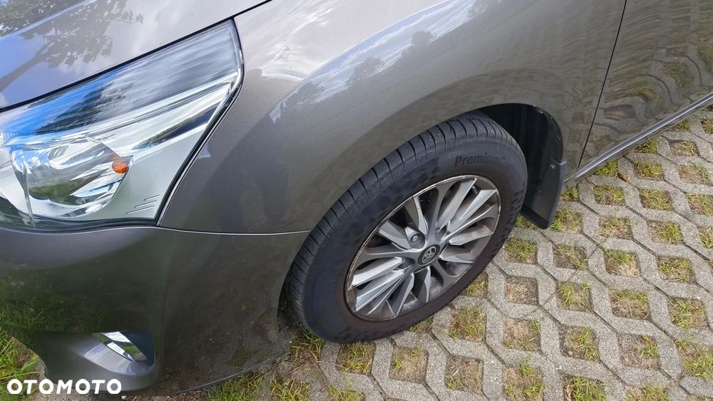 Toyota Verso 1.8 Premium MS 7os EU6 - 5