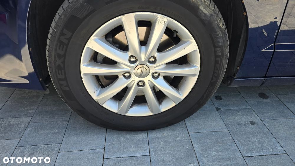 Chrysler Town & Country 3.6 Limited - 13