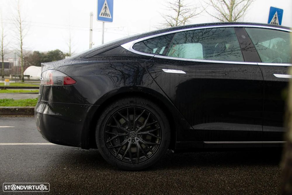 Tesla Model S 100D - 13