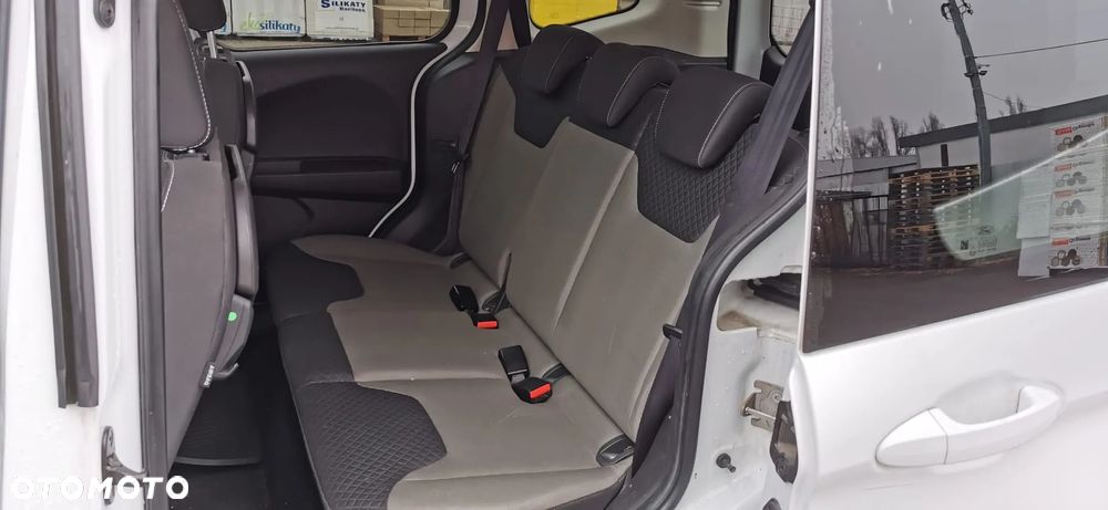 Ford Tourneo Courier 1.5 TDCi Titanium - 35