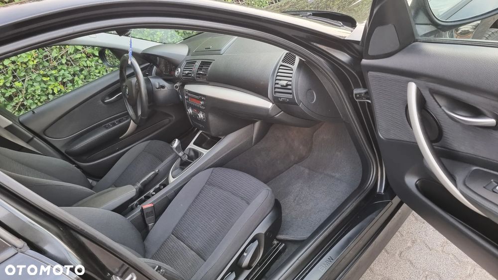 BMW Seria 1 118i - 11