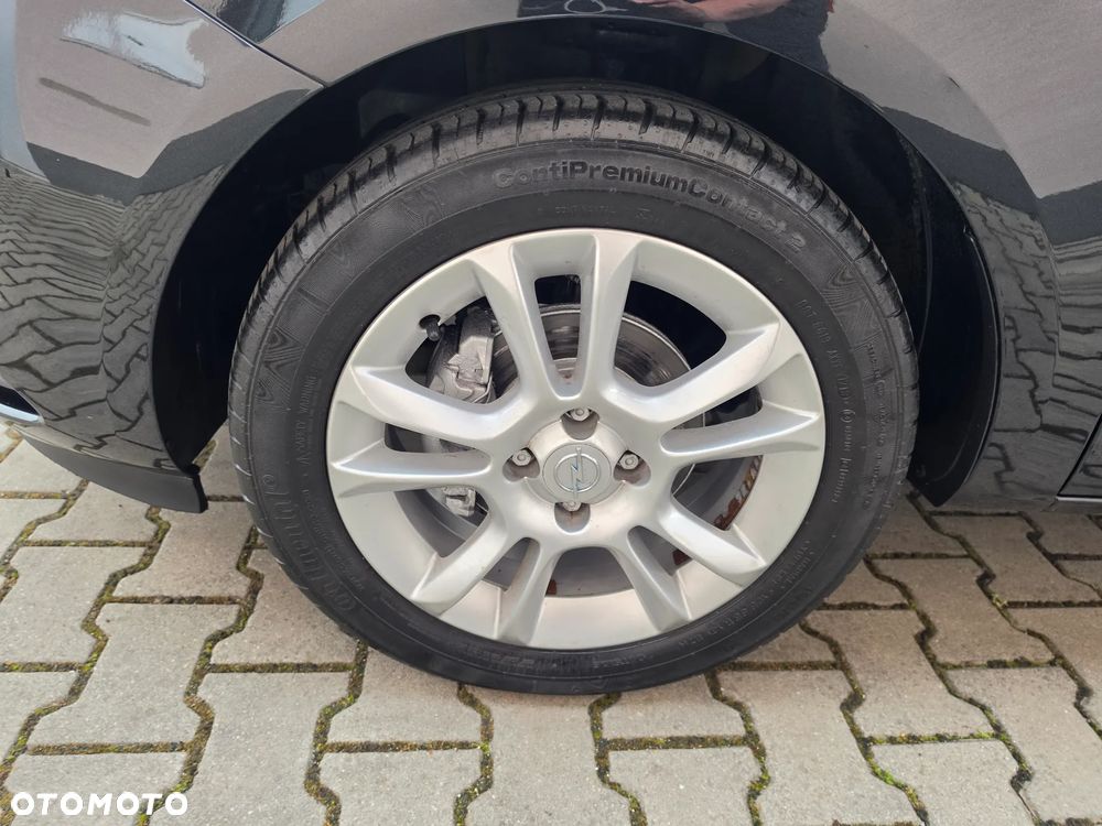 Opel Corsa 1.4 16V Cosmo - 16