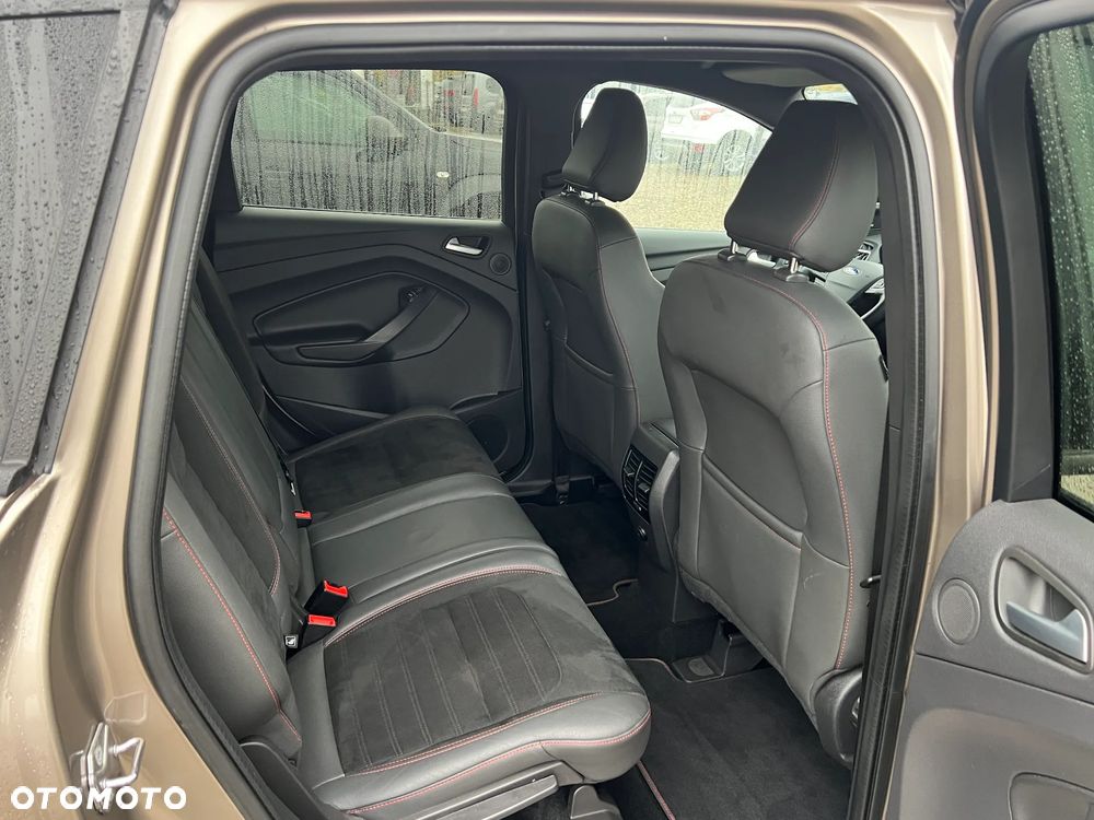 Ford Kuga 2.0 EcoBlue 4x4 ST-LINE - 23