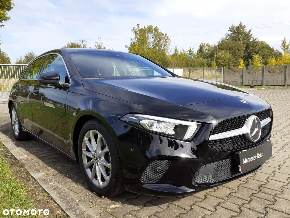 Mercedes-Benz Klasa A 180 Edition 1 7G-DCT - 10