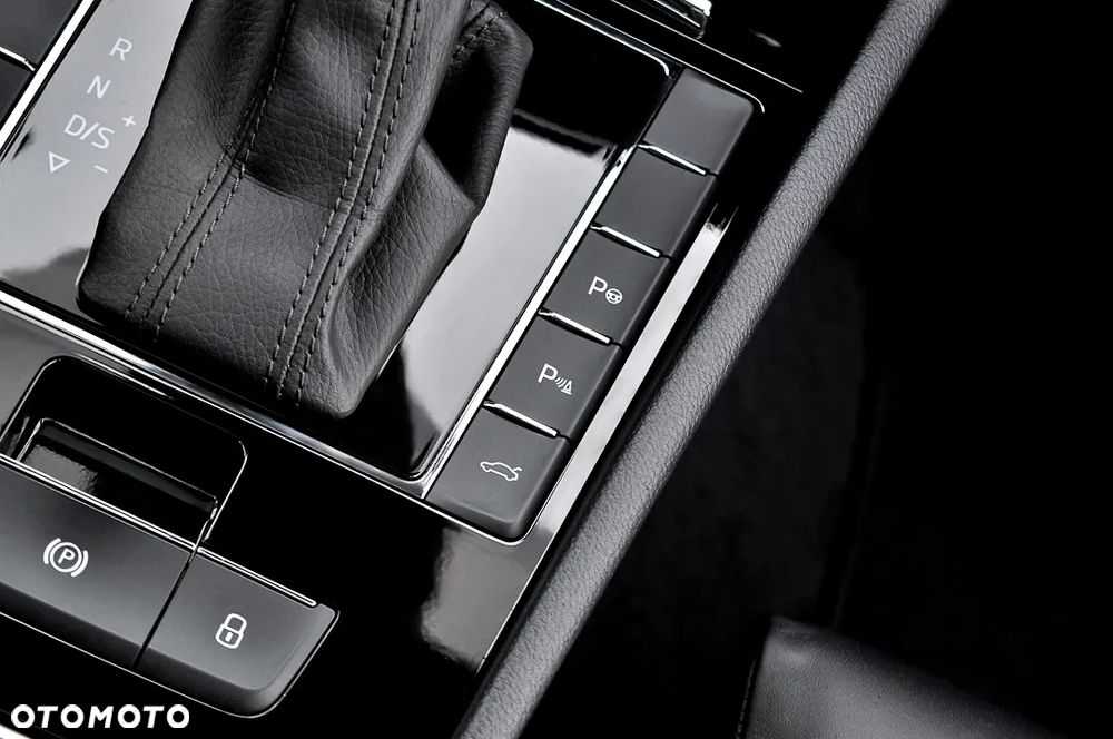 Skoda Superb 2.0 TDI Style DSG - 36
