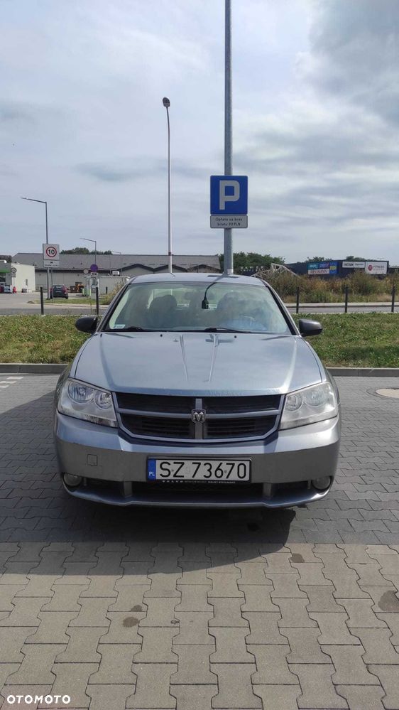 Dodge Avenger - 4